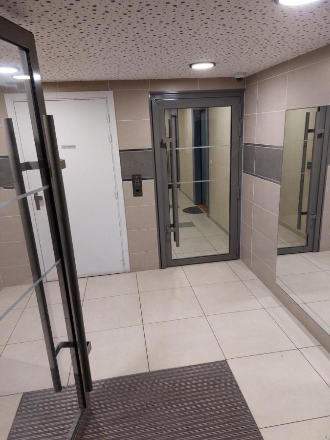 Appartement Apparemment cosy avec parking extérieur gratuit à Aulnay-sous-Bois Extérieur photo